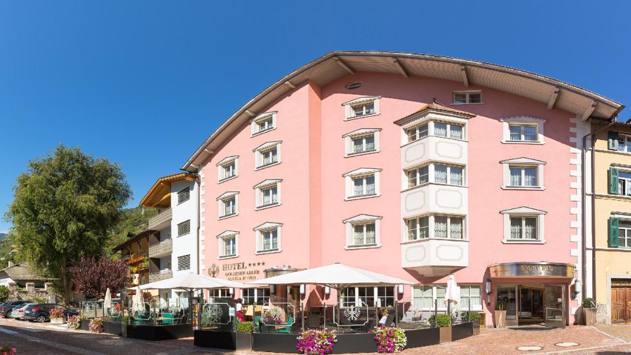 Cityhotel Goldener Adler B&B Klausen Exteriör bild
